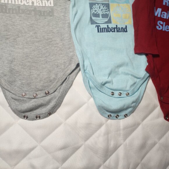 6 Piece Bundle Baby 12 Months One Piece Tops - GUESS, Timberland, Tommy Hilfiger - Picture 6 of 15